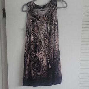 Elegant Black and Cream Sleeveless Dress